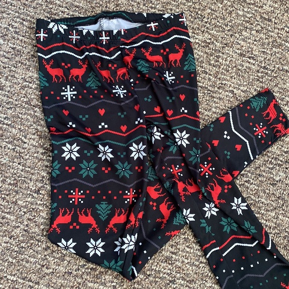 Super cute Christmas print leggings 🎄 - Picture 3 of 4